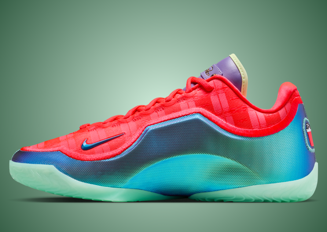 Nike LeBron 23 Christmas - Lateral