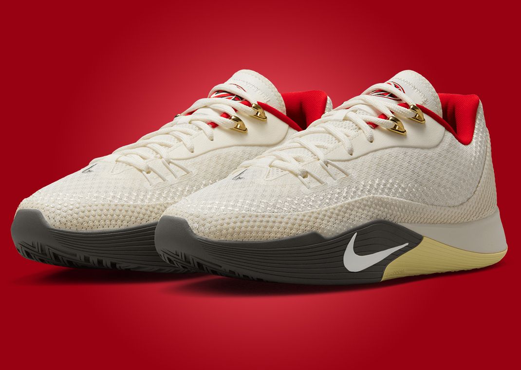 Nike S.T. Flare Pure Platinum Angle