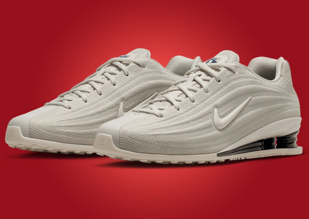 Nike Shox Z Light Bone Black Angle