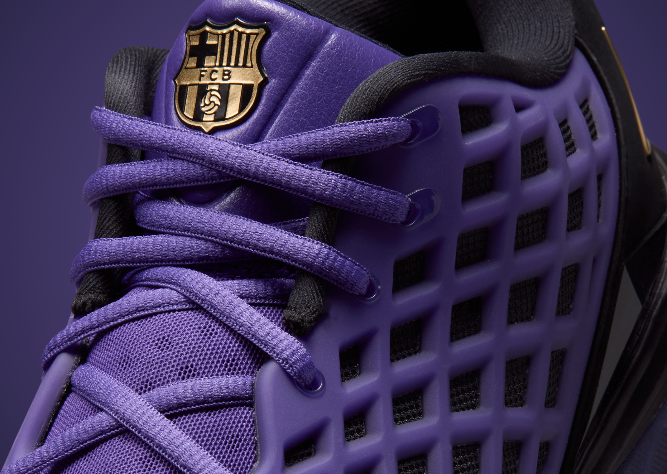 FC Barcelona x Nike Kobe 3 Low Protro Detail