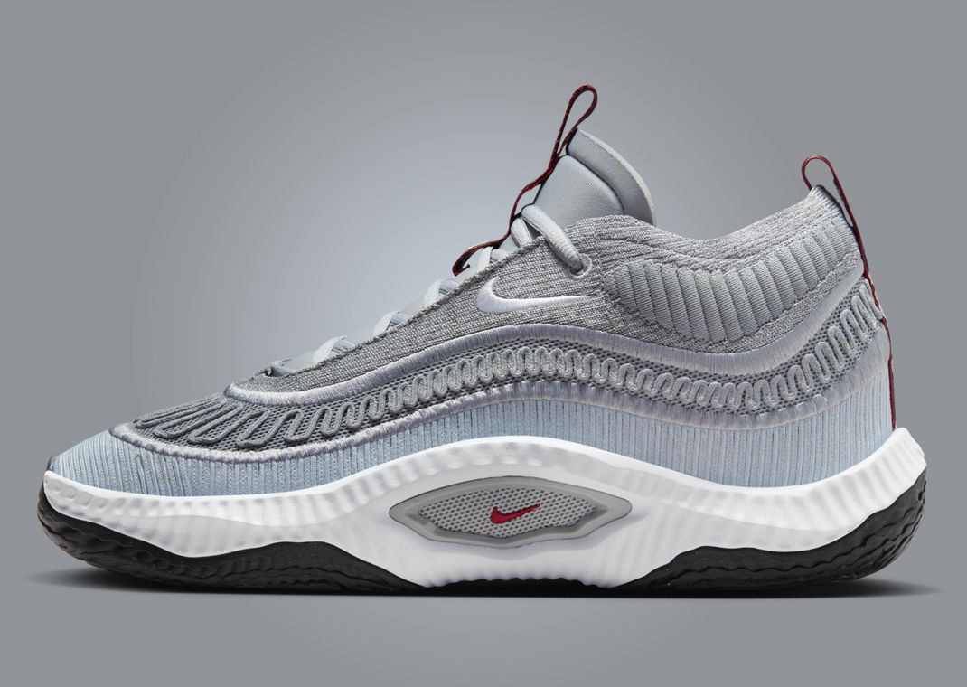 Nike Cosmic Unity 3 Silver Bullet Lateral