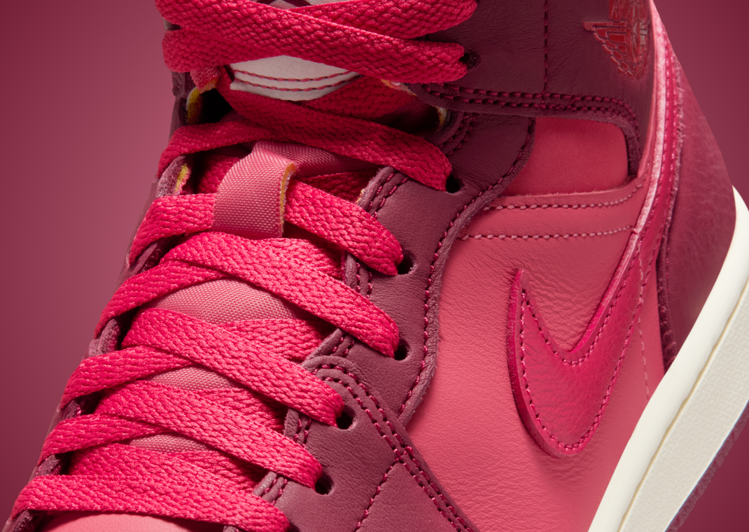 Air Jordan 1 Mid SE Valentine’s Day (W) - Detail