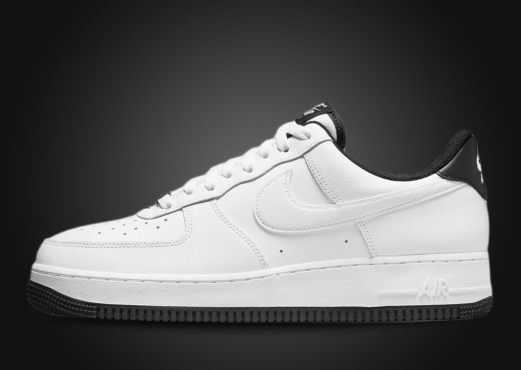 ★ Nike Air Force 1 Low White Black Midsole Nike Air Force 1 Low '07 (White Black (2022)/ White/ Black