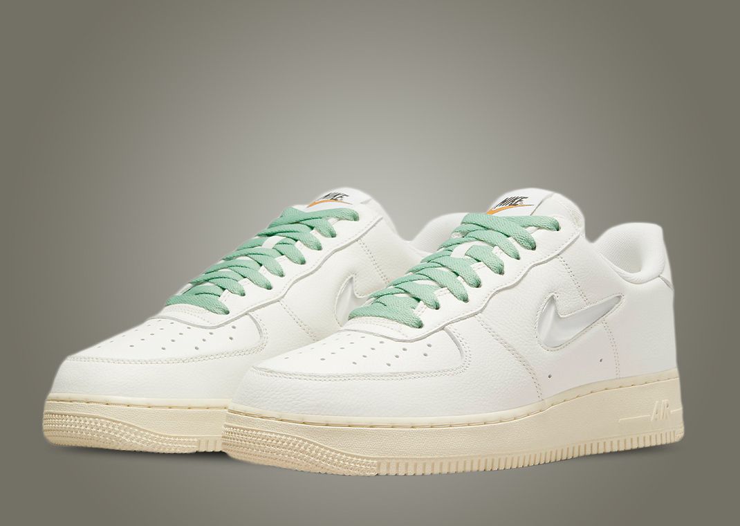 Nike Air Force 1 Low Jewel Sail Enamel Green