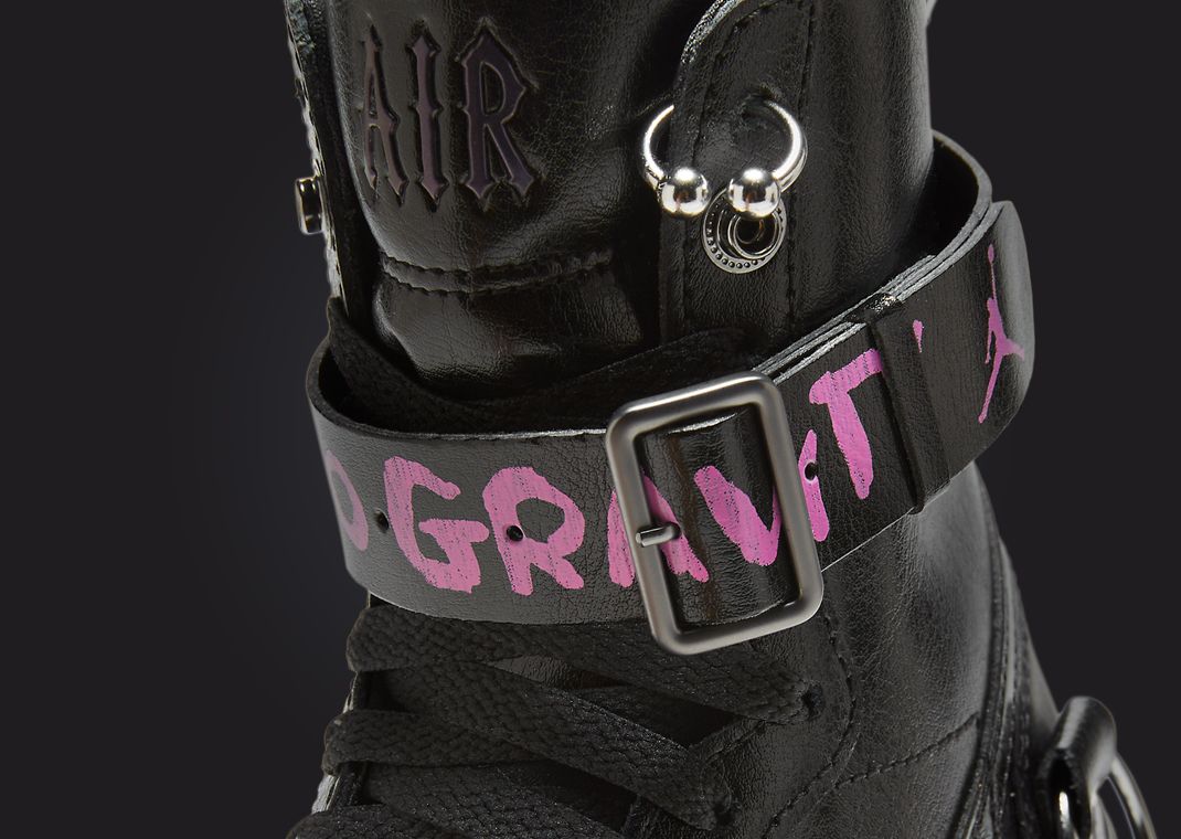Air Jordan 1 Brooklyn Global Purple Tongue Detail