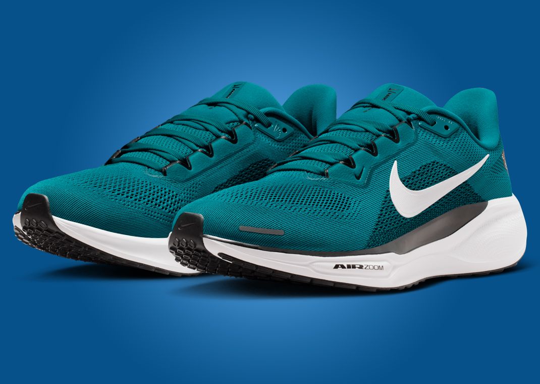 NFL x Nike Pegasus 41 Jacksonville Jaguars Angle