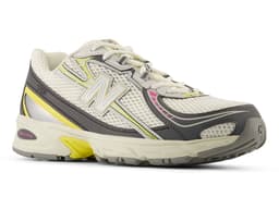 New Balance 740 Warm Skies - Angle