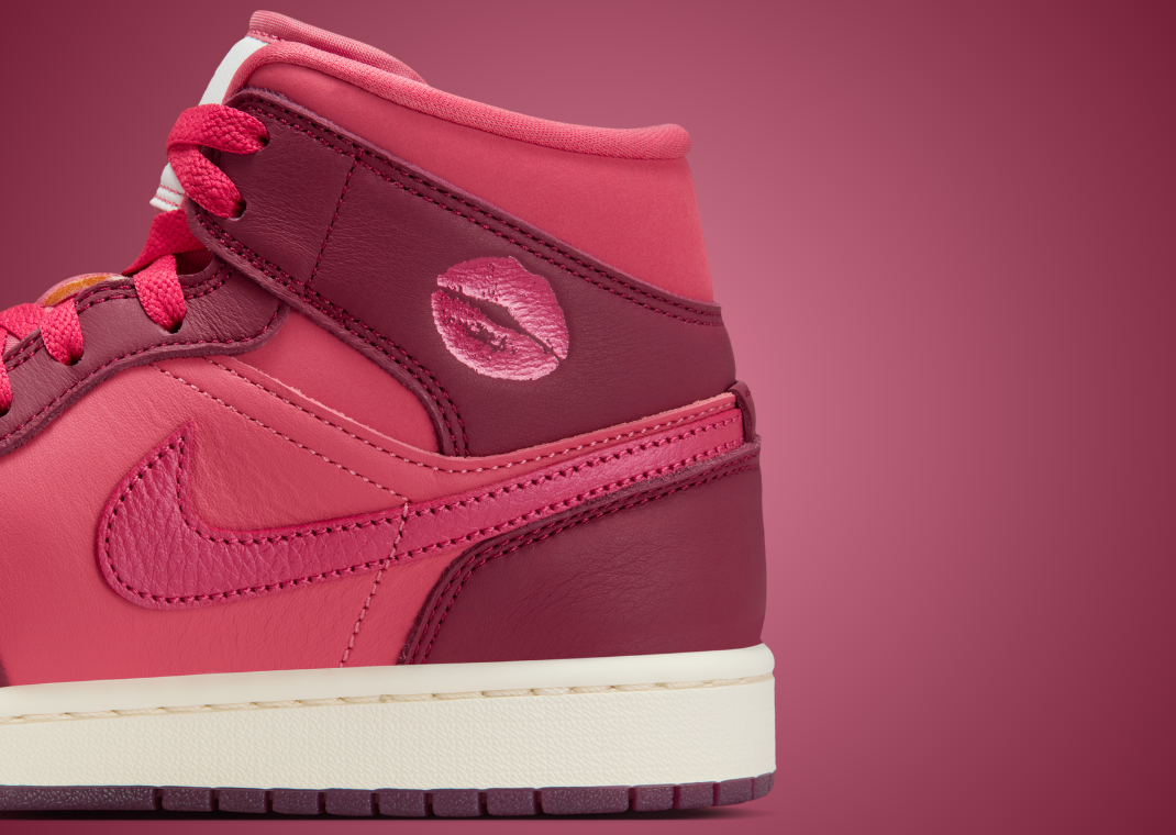 Air Jordan 1 Mid SE Valentine’s Day (W) - Ankle Detail