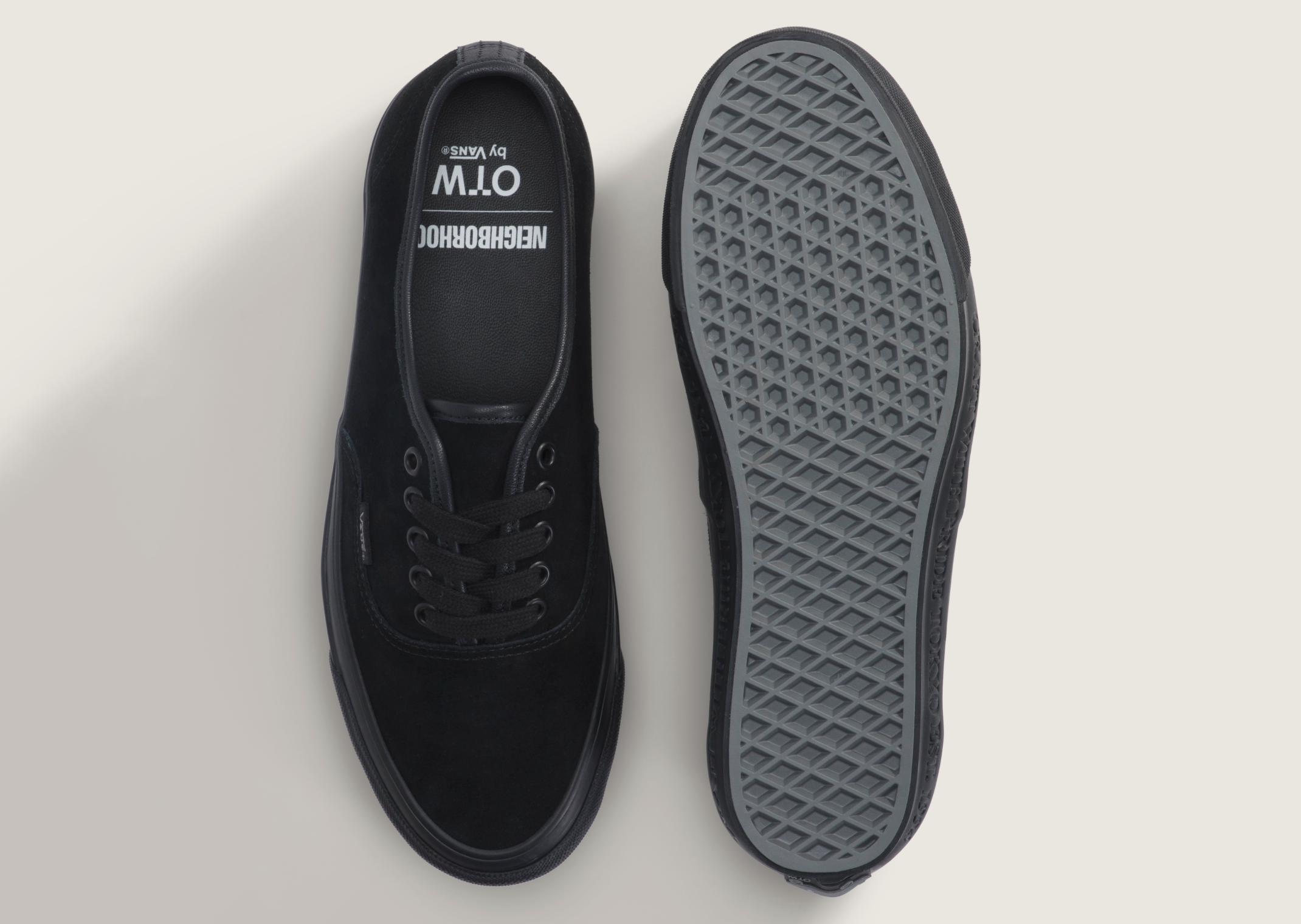NEIGHBORHOOD x Vans Authentic 44 Black - Pair