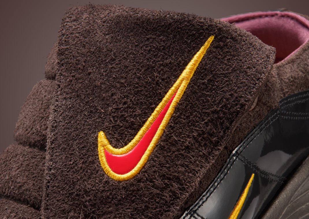Kids of Immigrants x Nike T90 Mule Velvet Brown - Detail