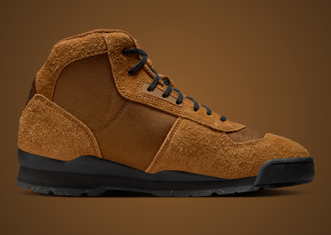 Stüssy x Nike Baltoro Light British Tan Medial