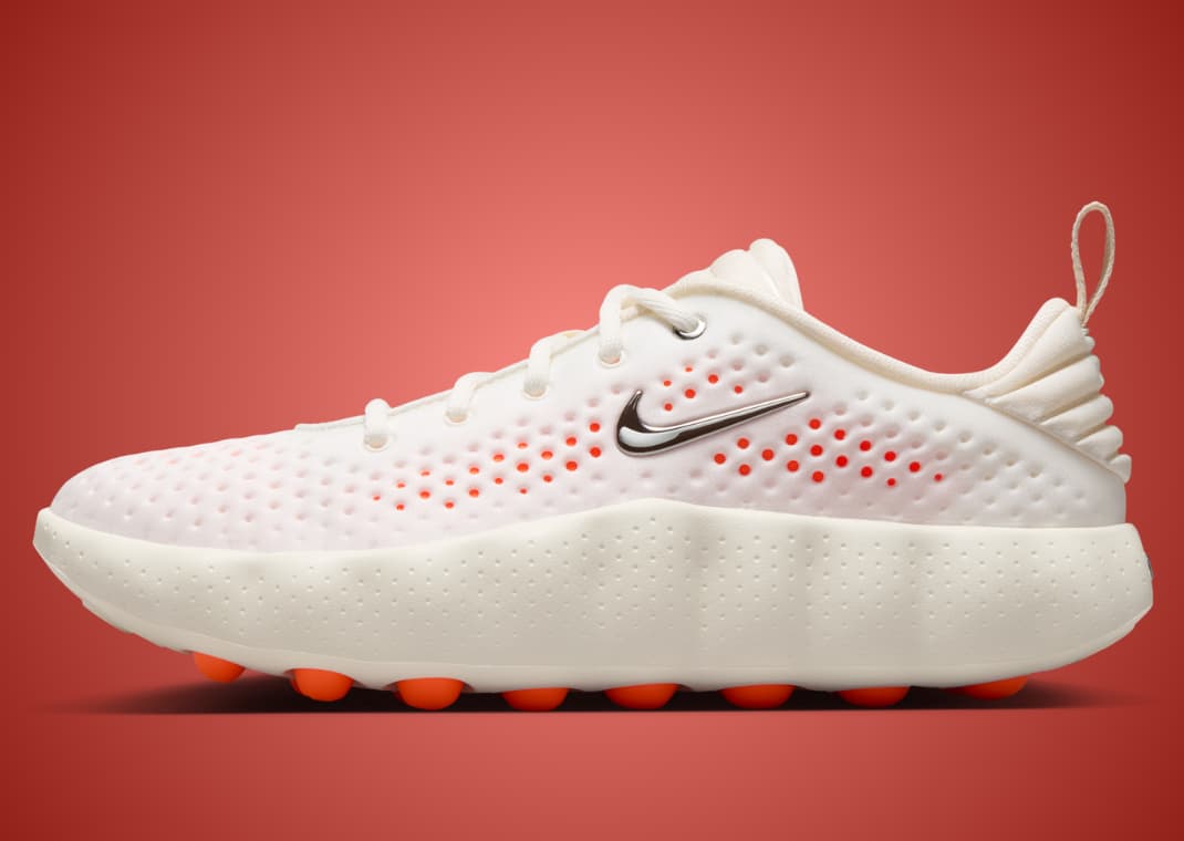 The Women's Nike Mind 002 Gets Vintage-Vibes with a Sail Colorway