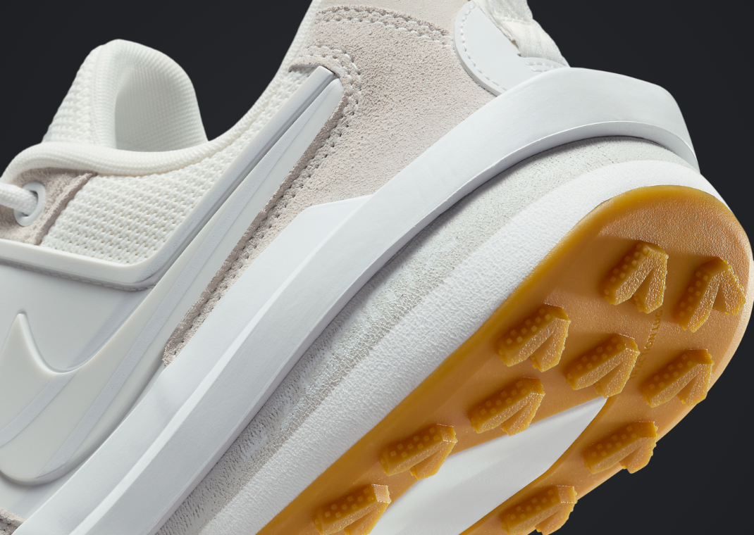sacai x Nike Zegamadome SP White Heel