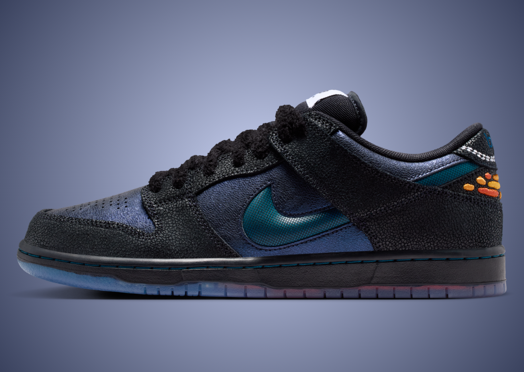 Bluetile Skate Shop x Nike SB Dunk Low Monarch - Lateral