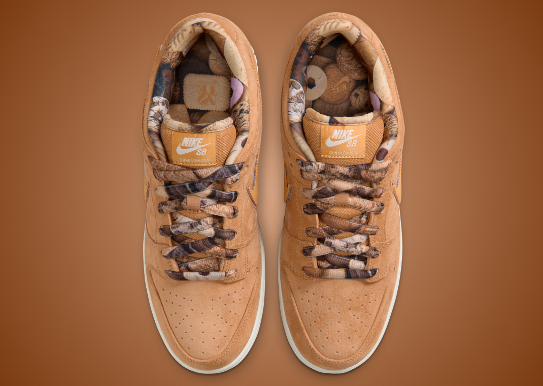 NOTE Manchester x Nike SB Dunk Low Brew and Biscuits - Top