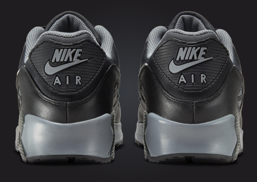 ☆大人気☆Nike Air Max 90 Dark Smoke Grey/Black 23645957_54002961_322.jpg