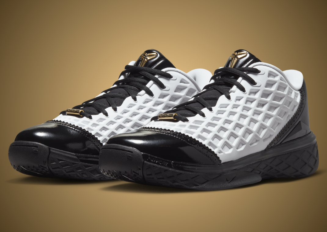 Nike Kobe 3 Protro Low Mambacita - Angle