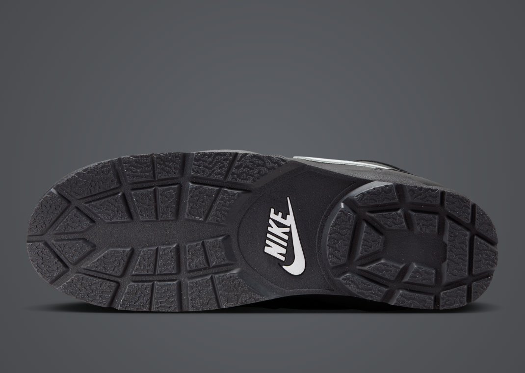 Stüssy x Nike Baltoro Black White Outsole
