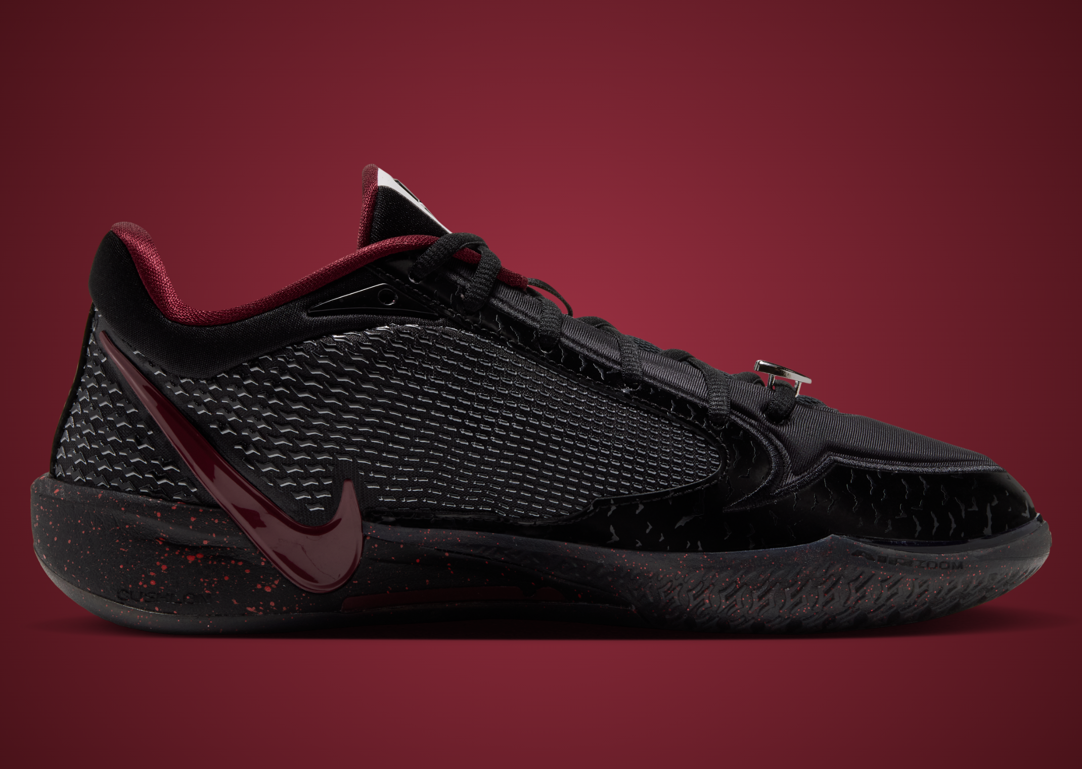 Nike Sabrina 4 Halloween medial