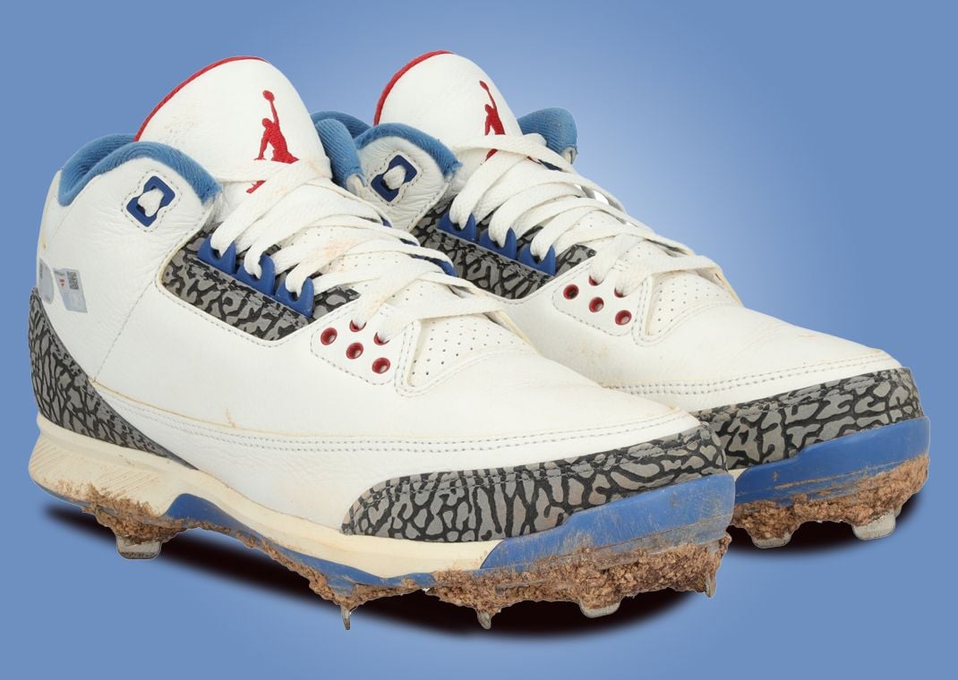 Mookie Betts Game-Used Air Jordan 3 Retro Jackie Robinson Cleat