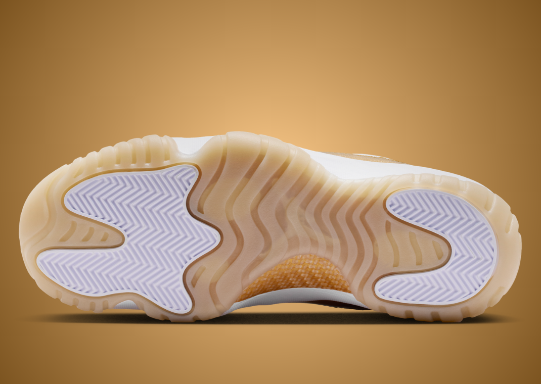 Air Jordan 11 Low Mother's Day - Bottom