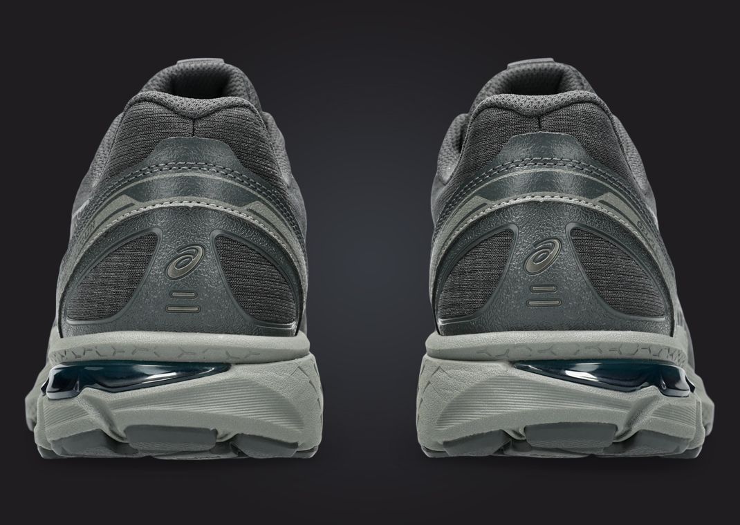 Asics Gel-Terrain Gore-Tex Grey Heel