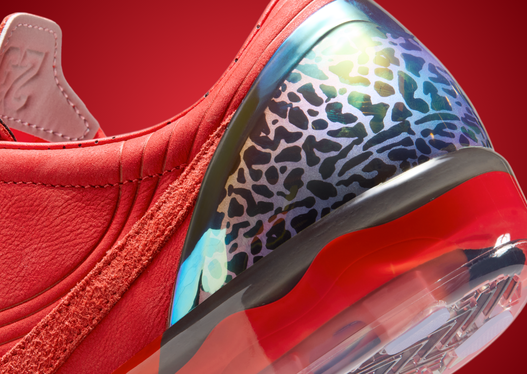 Jordan x Nike Cryoshot Mercurial Vapor 1 heel counter