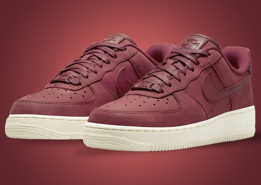 Nike Air Force 1 Low Premium MF Team Red Sail (W)
