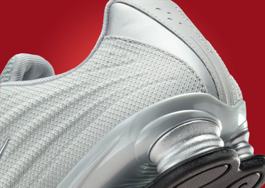 Nike Shox Z Silver Black Heel Detail