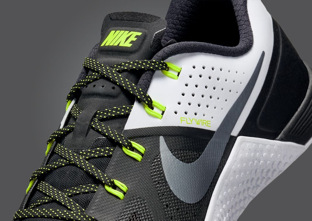 Nike Metcon 1 OG Black White Volt