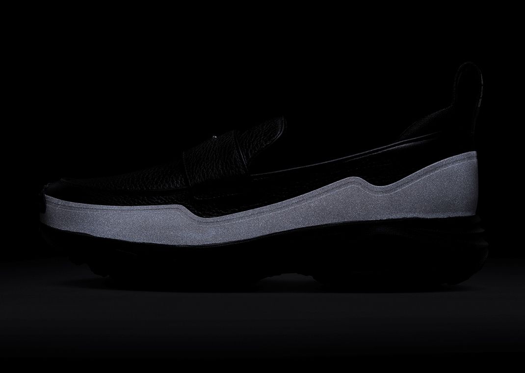 SWDC x Nike Air Max Phenomena Loafer Triple Black (W) Lateral 3M