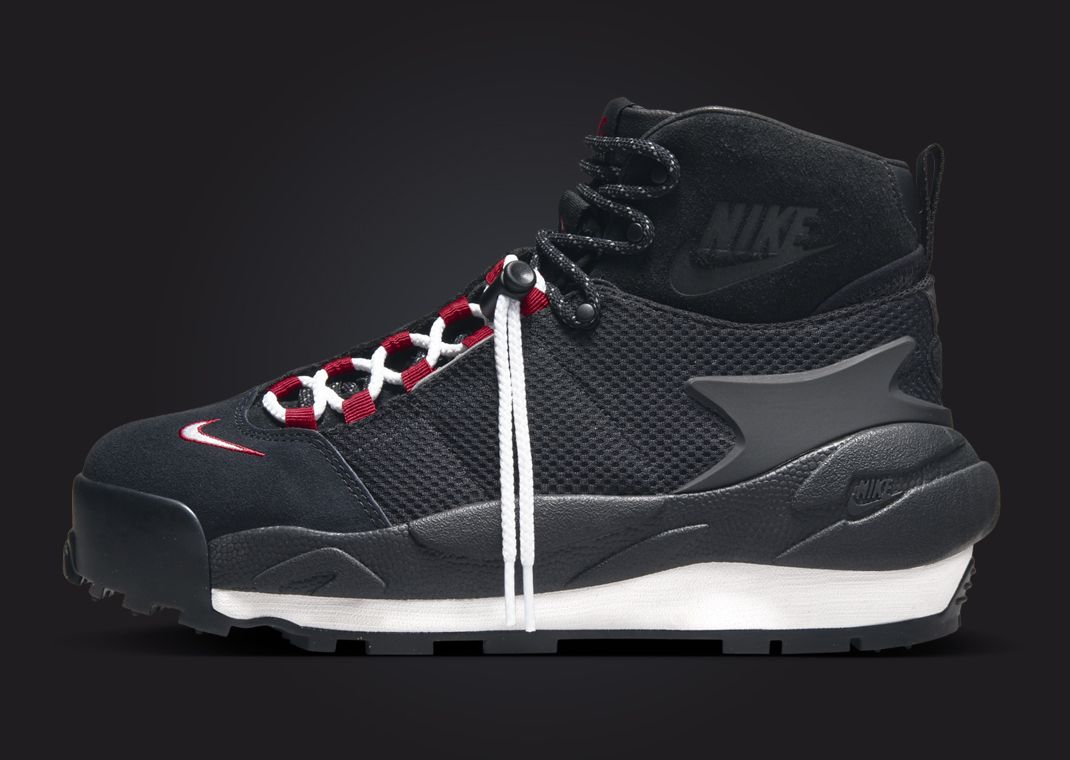 sacai x Nike Magmascape Black Lateral