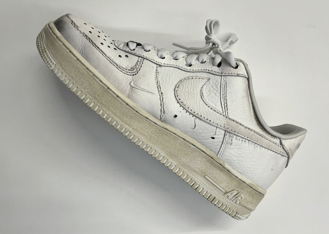 .SWOOSH x Nike Air Force 1 Low Dirty Triple White