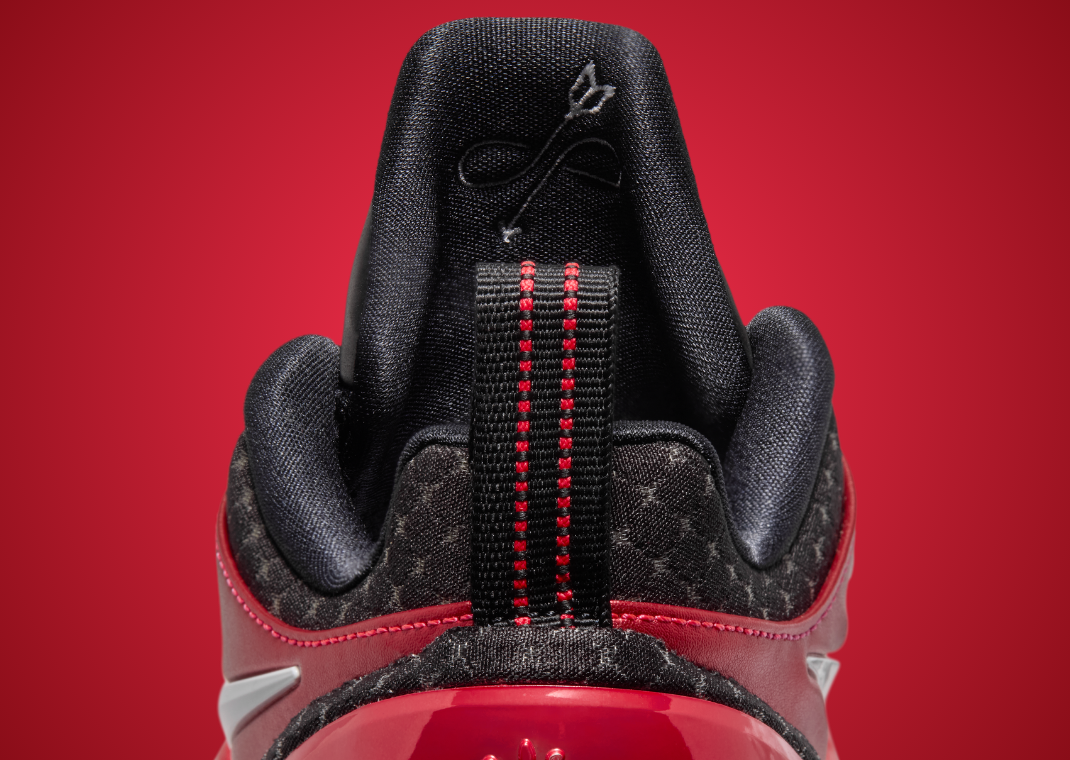 Nike A’Two TB Port Wine - Back Detail