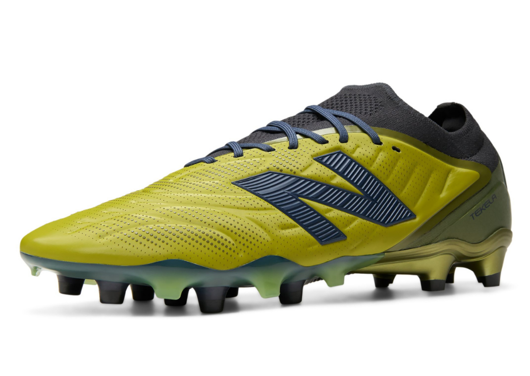 Stone Island x New Balance Tekela Elite FG v5 - Angle