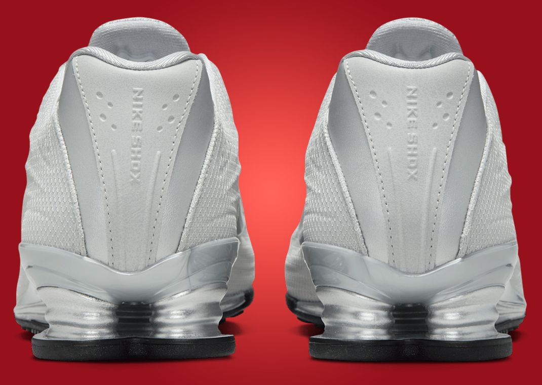 Nike Shox Z Silver Black Heel