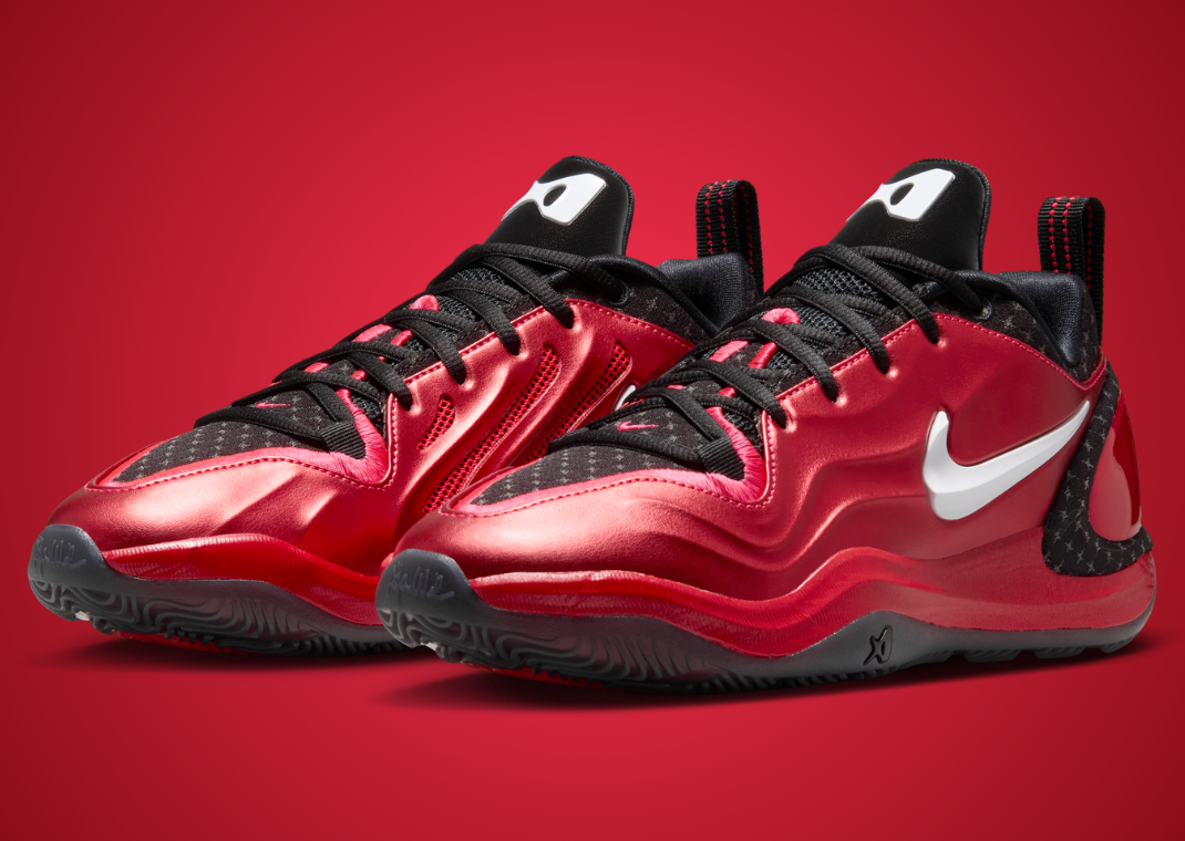 Nike A’Two TB Port Wine - Angle