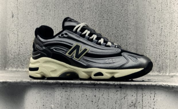 The New Balance 1000 Metallic Silver Releases April 2024