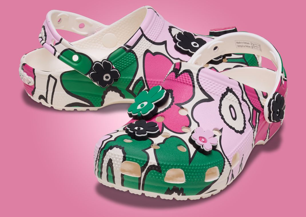 Marimekko x Crocs Classic Clog Angle