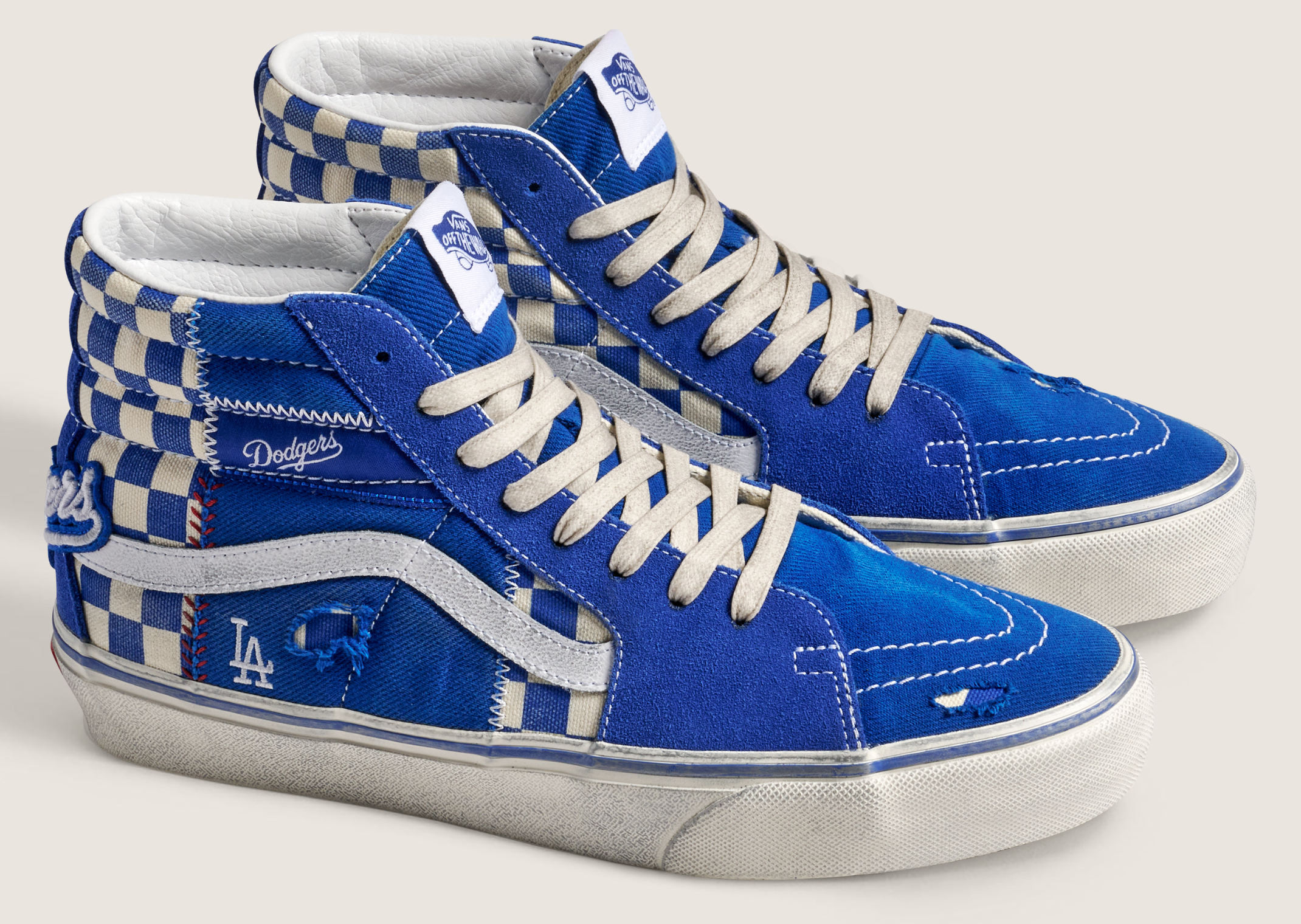LA Dodgers x Vans Sk8-Hi - Angle