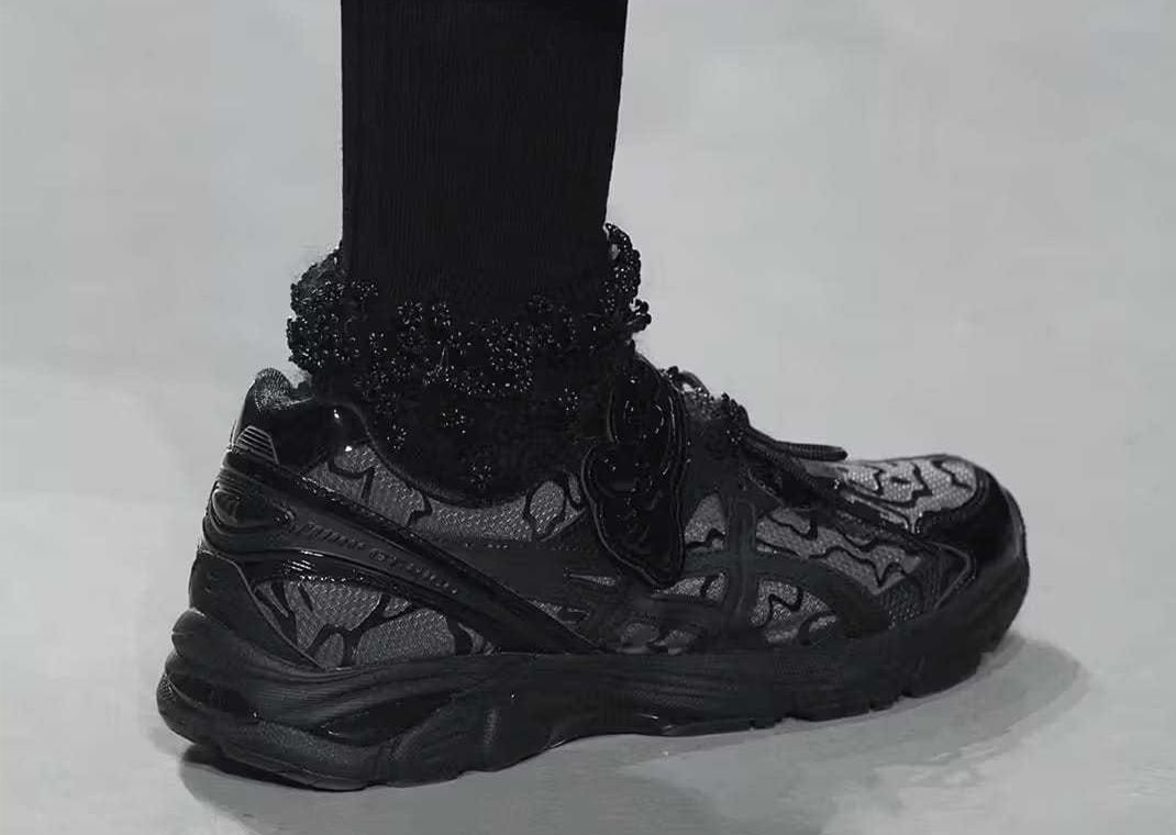 Cecilie Bahnsen's Asics GT-2160 Drops In July Cecilie Bahnsen's Asics GT-2160 Drops In July