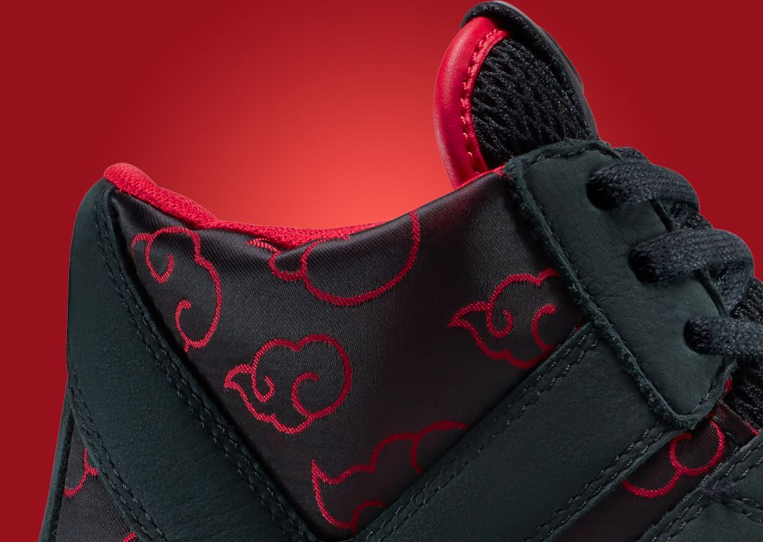 Naruto x Converse Weapon Itachi Detail