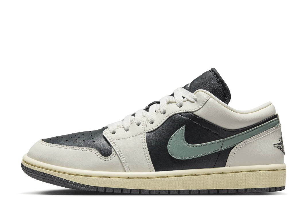 Air Jordan 1 Low Anthracite Jade Smoke (W)