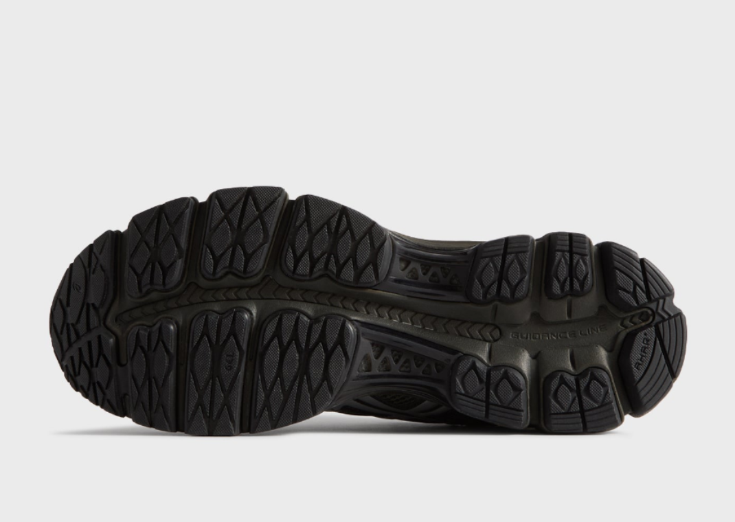 Kith x Marvel vs. Capcom x Asics Gel-Kayano 12.1 Captain America vs. Guile Outsole