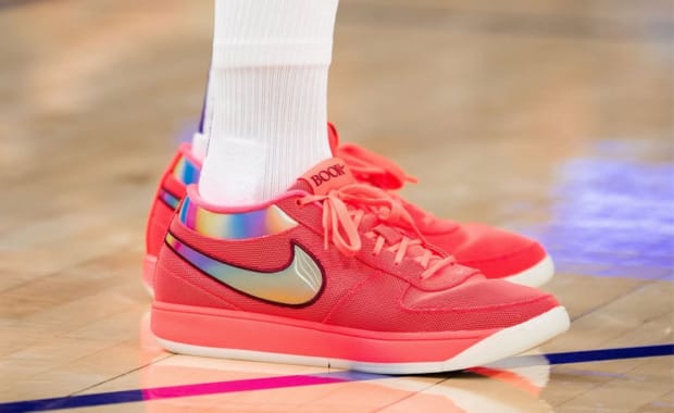 Devin Booker Breaks out Pink Aurora Nike Book 1 PE Against the Warriors