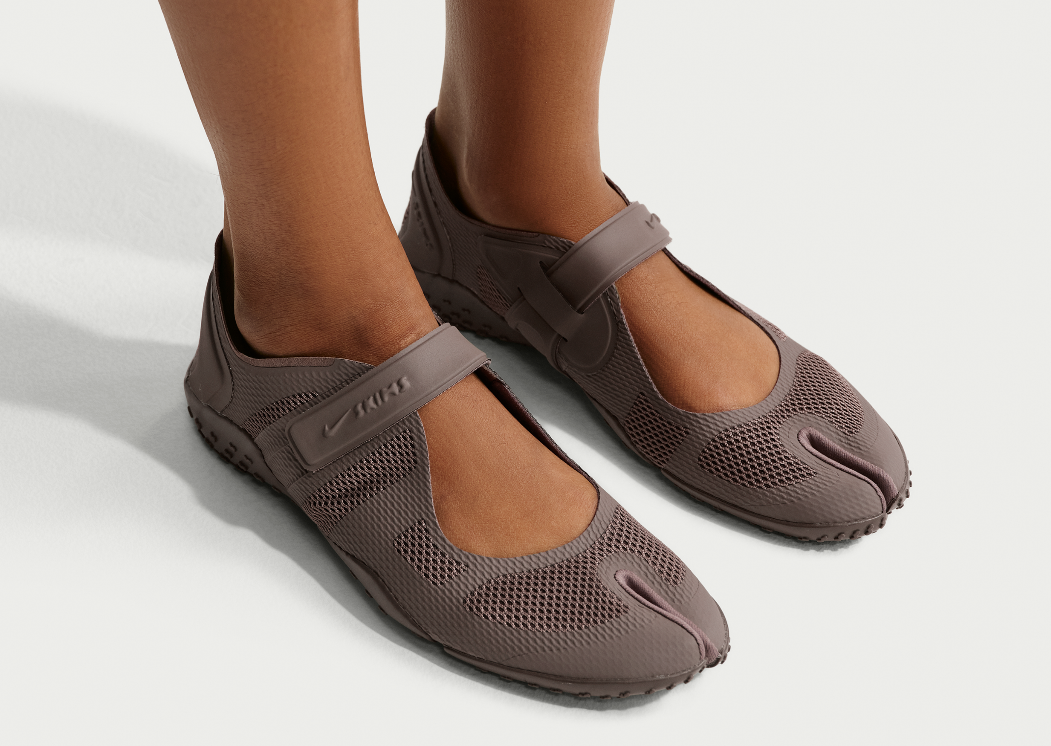 NikeSKIMS Rift Mesh Cave Stone - On Foot
