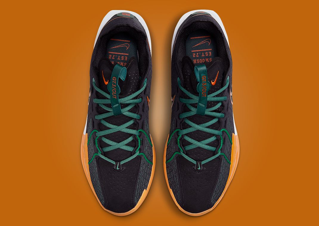 シューズ(男性用) NIKE Air Zoom GT Cut 3 'Swoosh Squad' The Nike Air Zoom GT Cut 3 Swoosh Squad Releases March 2024