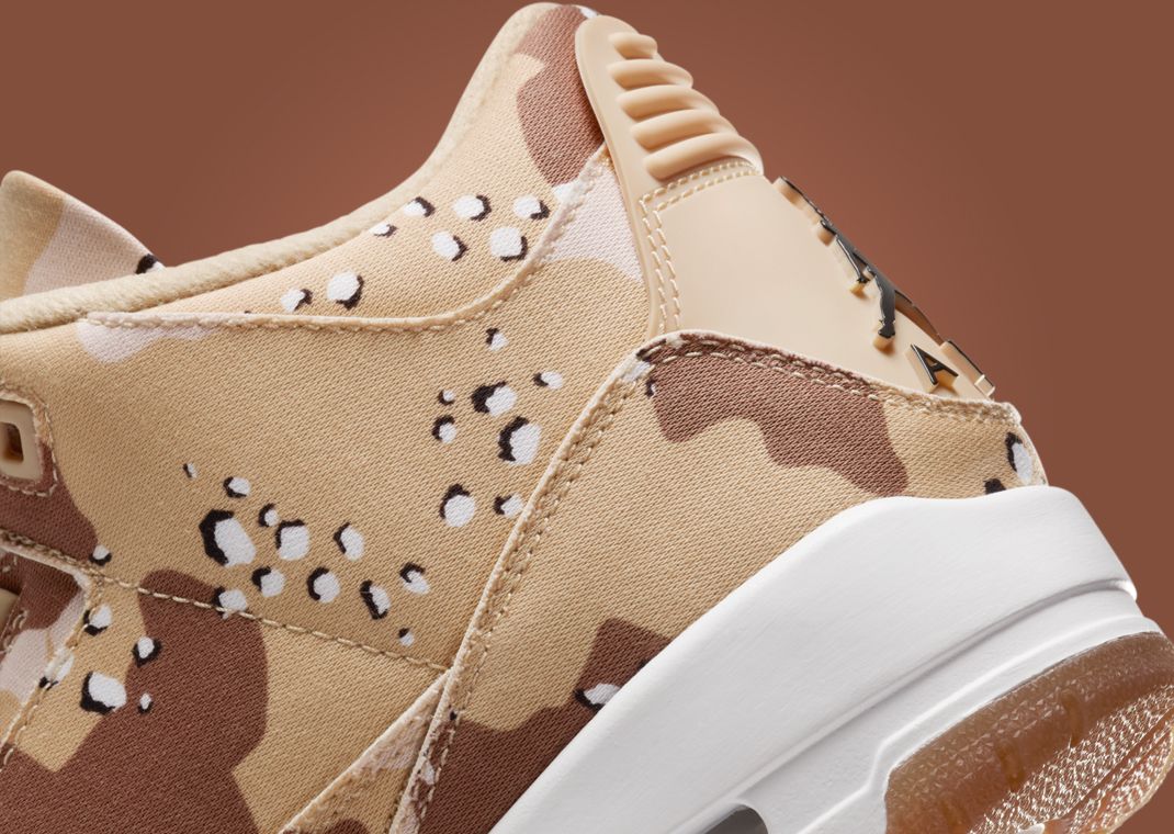 Air Jordan 3 Retro TEX WNBA Camo (W) Heel Detail