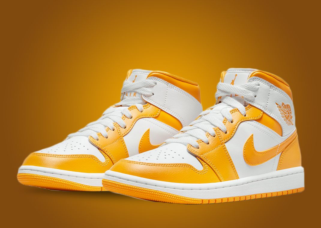 Air Jordan 1 Mid White University Gold (W)