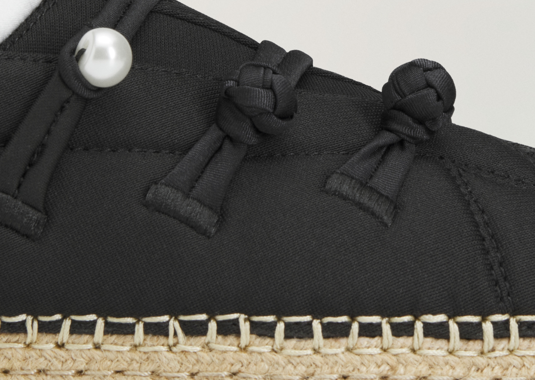 CLOT x adidas Qi Flow Black - Detail